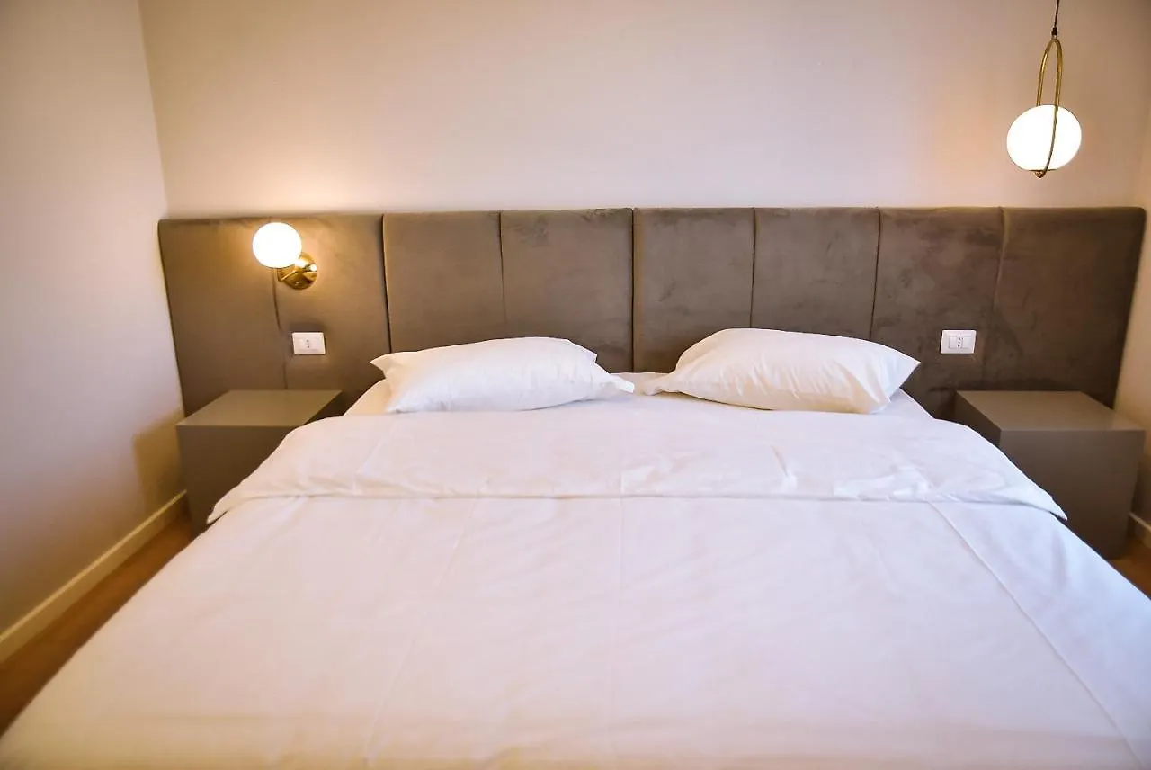***  Hotel Jurgen Ринас Албания