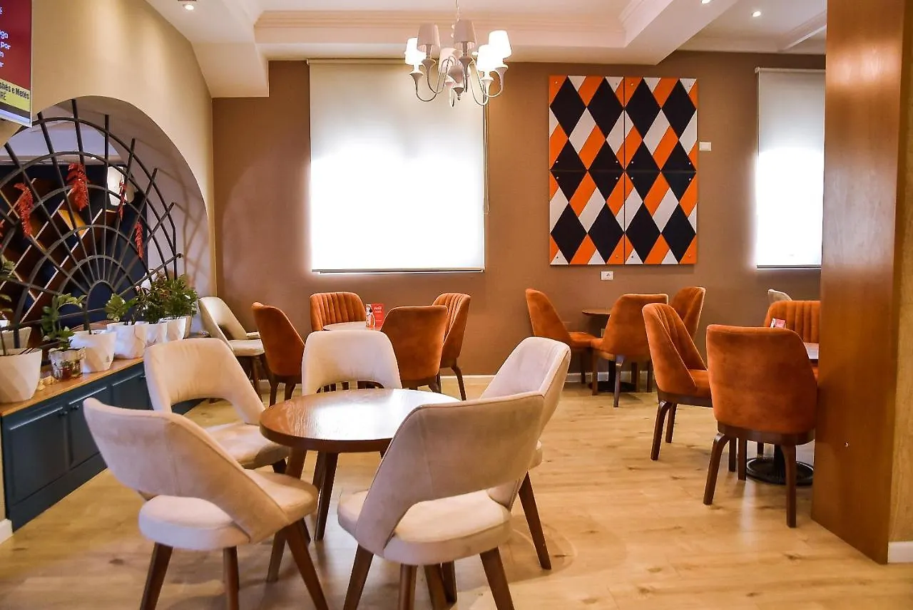 Hotel Jurgen Ринас