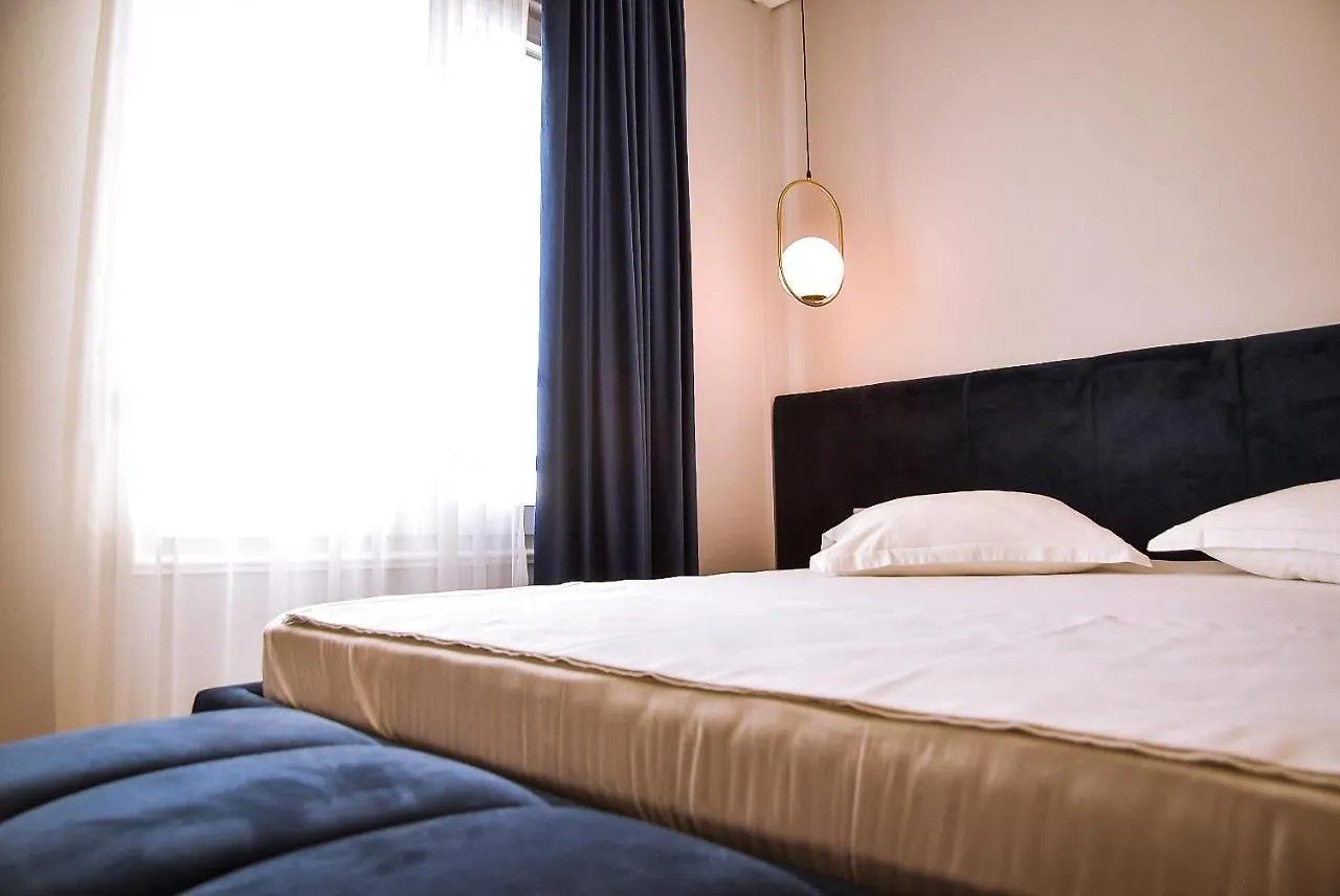 Hotel Jurgen Ринас