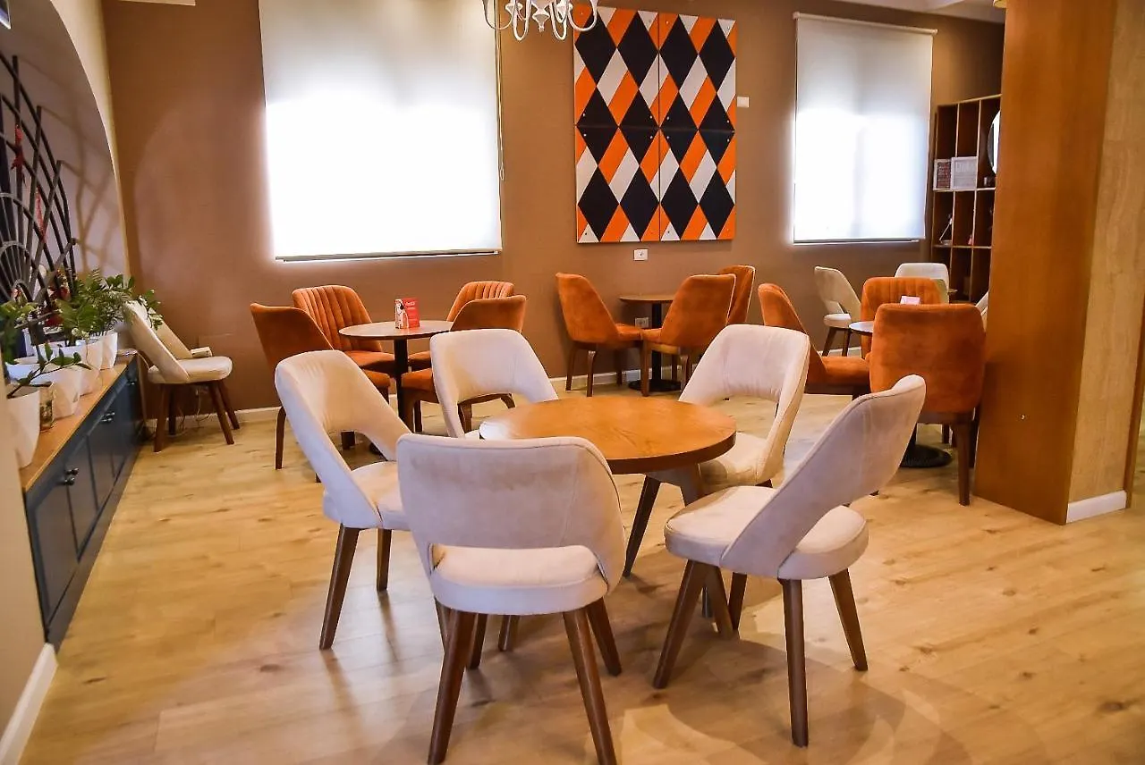 Hotel Jurgen Ринас